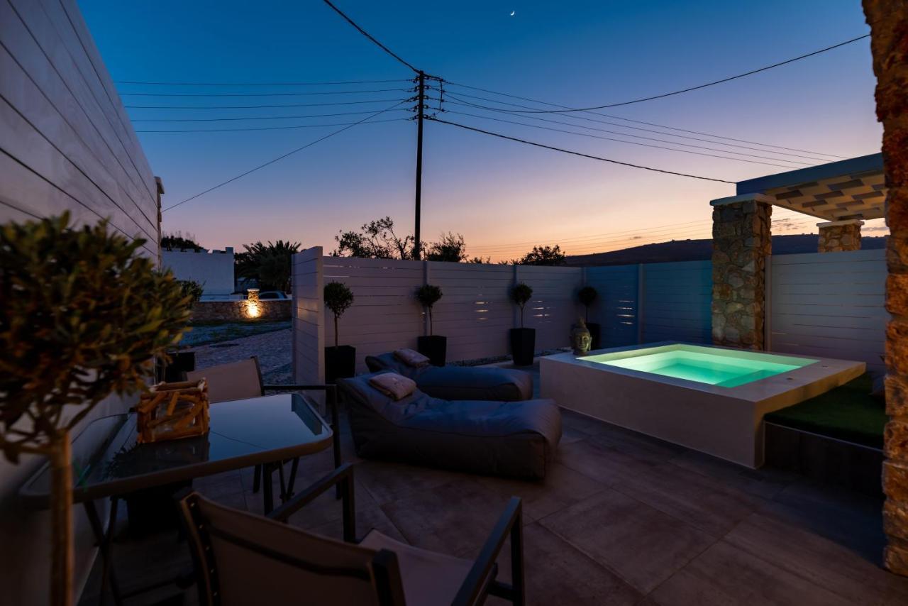 Kasteli Suites Perivolos  Exterior photo