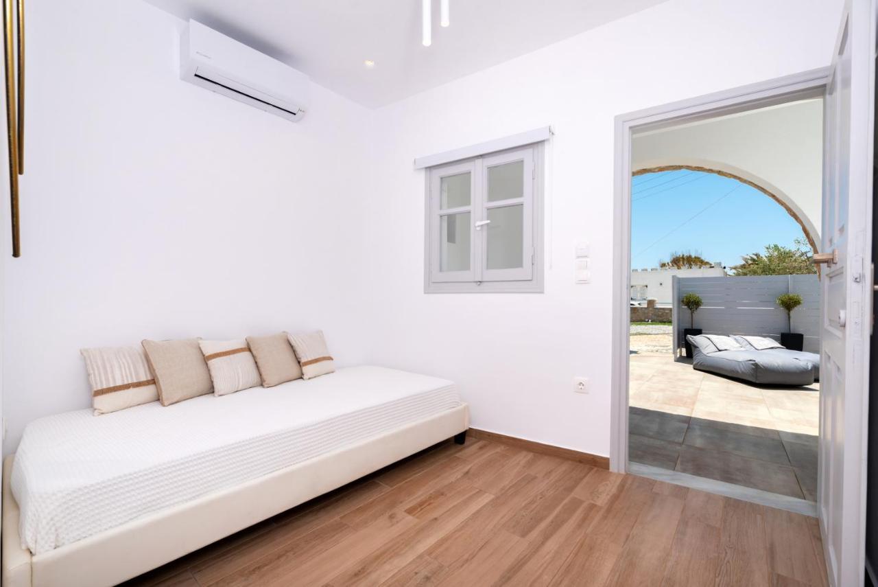 Kasteli Suites Perivolos  Exterior photo